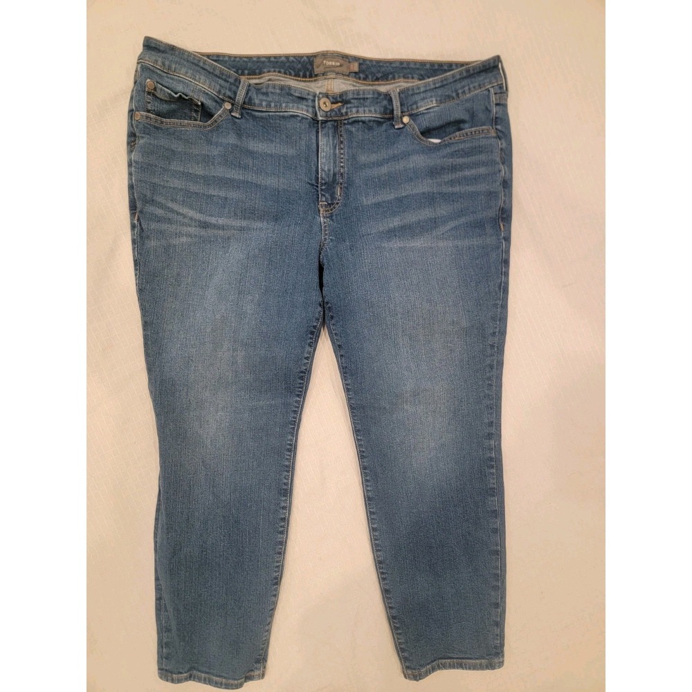 Torrid stretch cropped  jeans : medium wash, Women's Plus 20 Reg Flattering‎